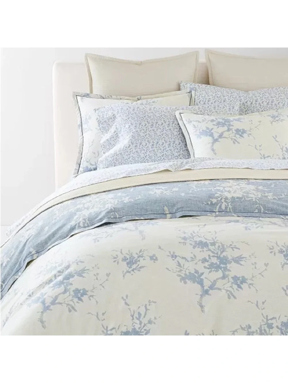 Lauren Ralph Lauren Eva Comforter in Cream Blue, Full/Queen, Open Box - NEW